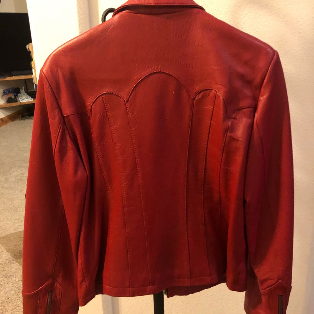 Red leather jacket - Picture 4 of 4